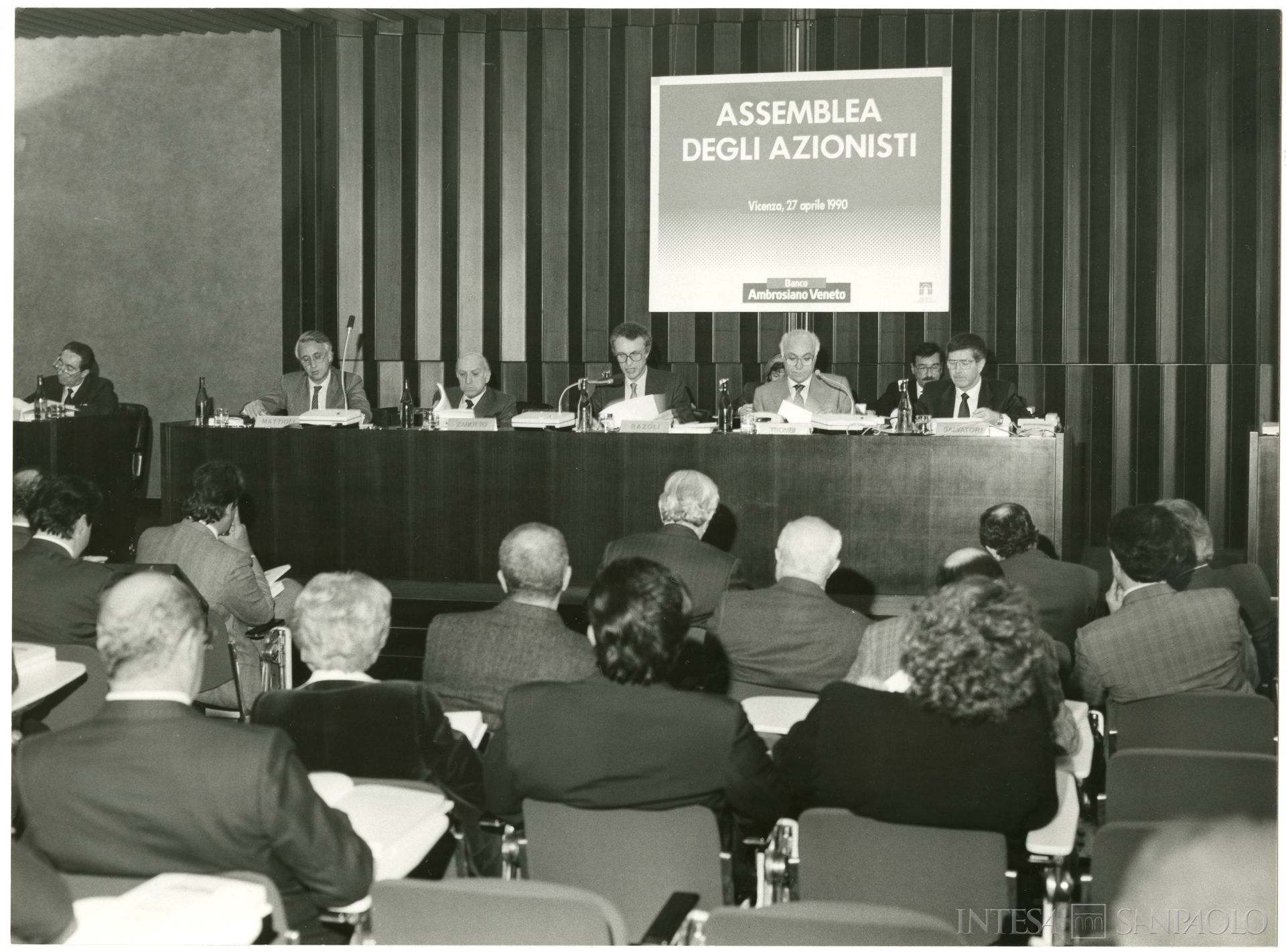Banco Ambrosiano Veneto, assemblea degli azionisti, 1990 (fotografo sconosciuto)