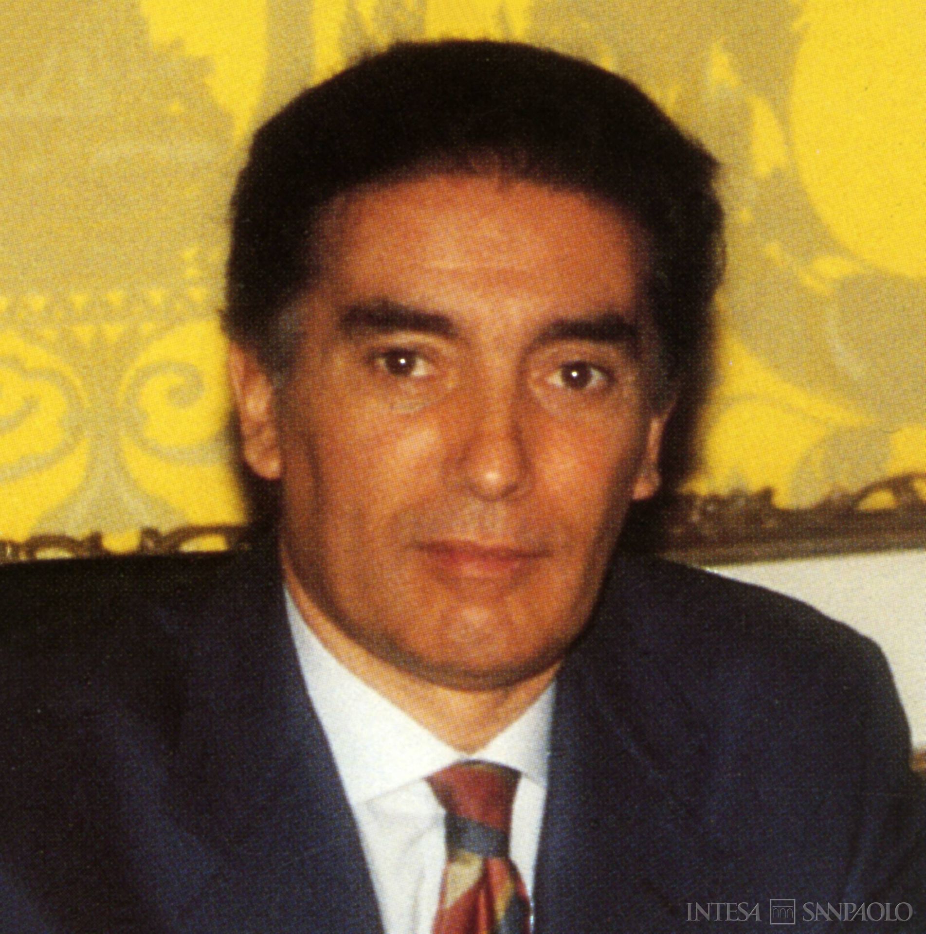 Banca del Monte di Parma, il direttore generale Gian Paolo Martini, fotografia tratta dal bilancio del 1993 (fotografo sconosciuto)