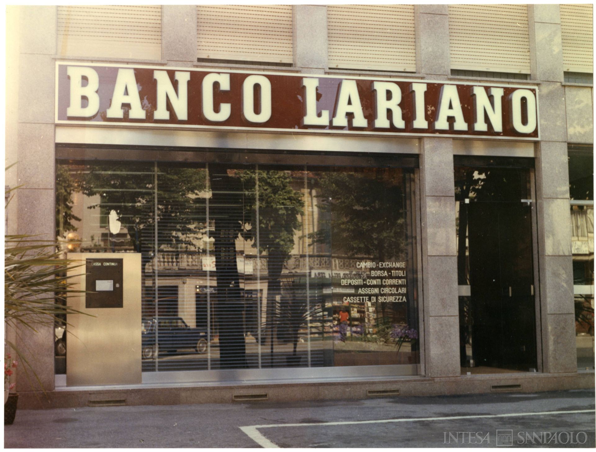 Banco Lariano, filiale di Merate, 25 giugno 1971 (fotografia di Diotti)