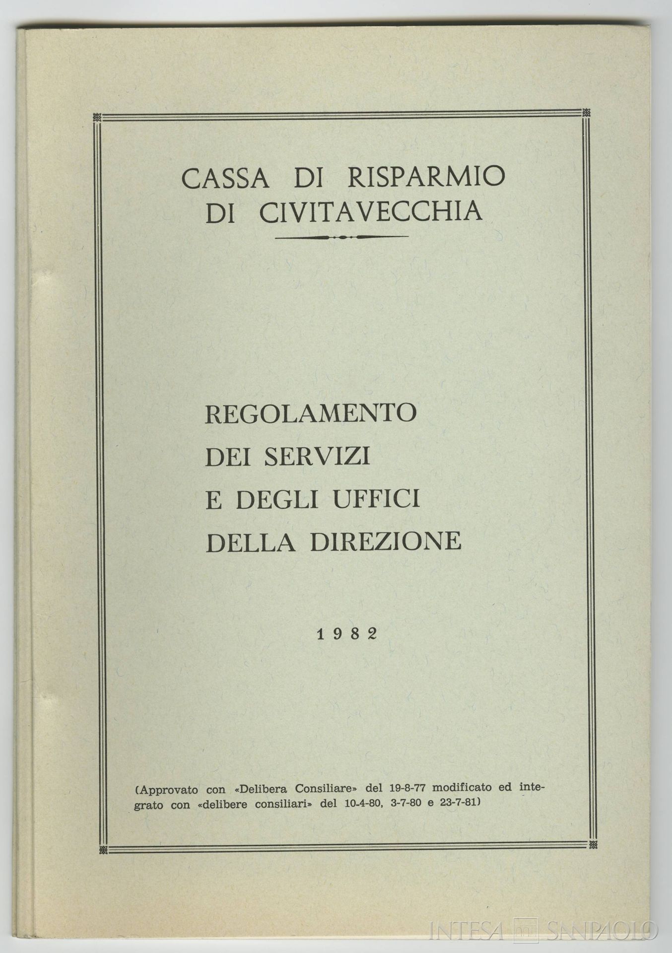 Cassa di Risparmio di Civitavecchia, copertina del regolamento dei servizi e degli uffici della direzione, 1982