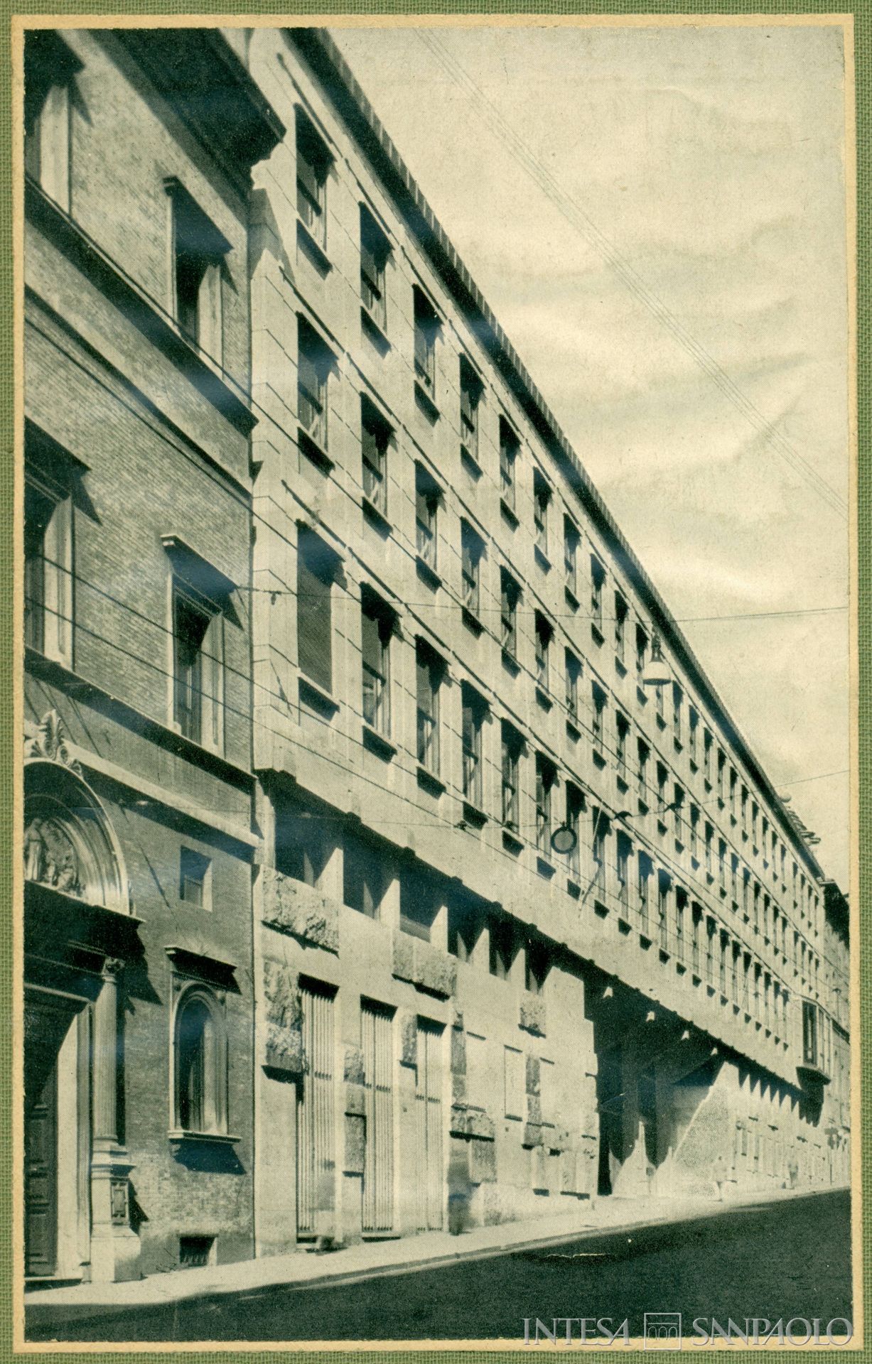 Istituto Mobiliare Italiano, Roma, prospetto della sede di via IV Fontane, edificio IMI - UIC, 1955-1956 (fotografo sconosciuto)