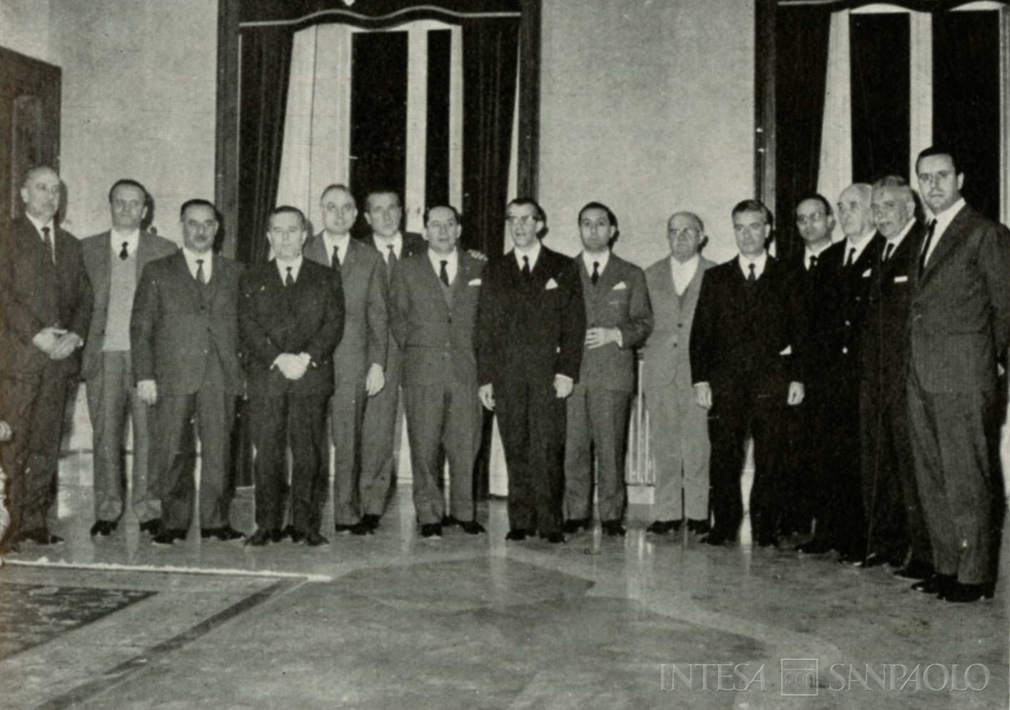 Cassa di Risparmio di Rieti, i componenti del Consiglio di Amministrazione, fotografia tratta da Il Bollettino del Risparmio, n. 2, 1966 (fotografo sconosciuto)