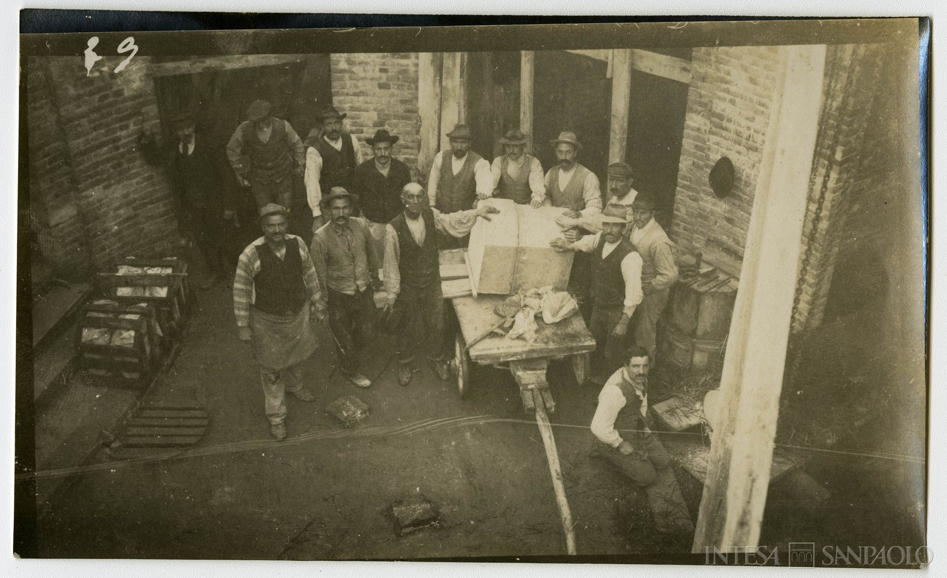 Cassa di Risparmio di Padova, Palazzo Donghi a Padova, sede dell'Istituto, in costruzione, 25 novembre 1914 (fotografo sconosciuto, forse Ing. Barcelloni)