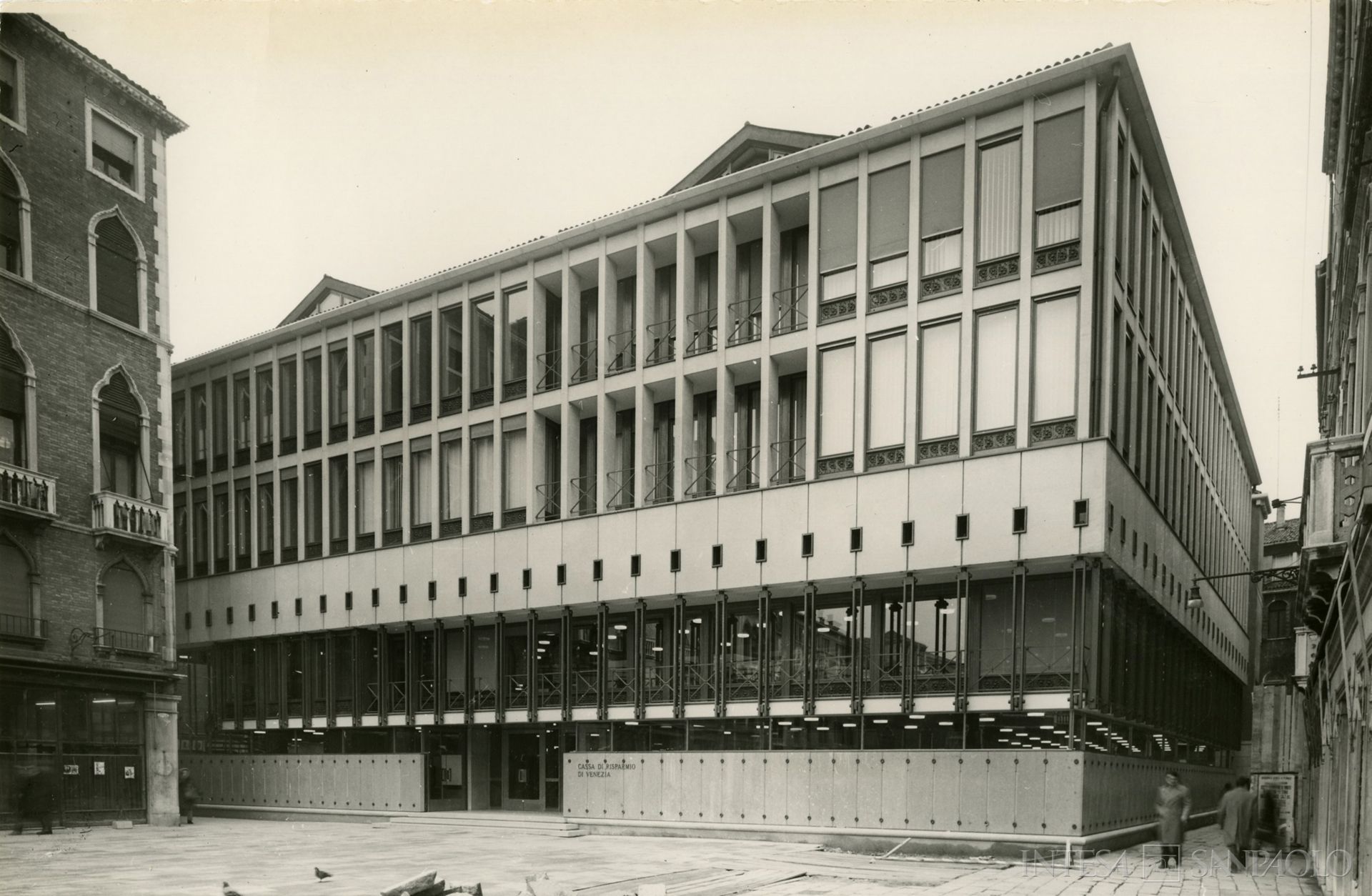 Cassa di Risparmio di Venezia, palazzo Nervi Scattolin, 1972 circa (fotografo sconosciuto)