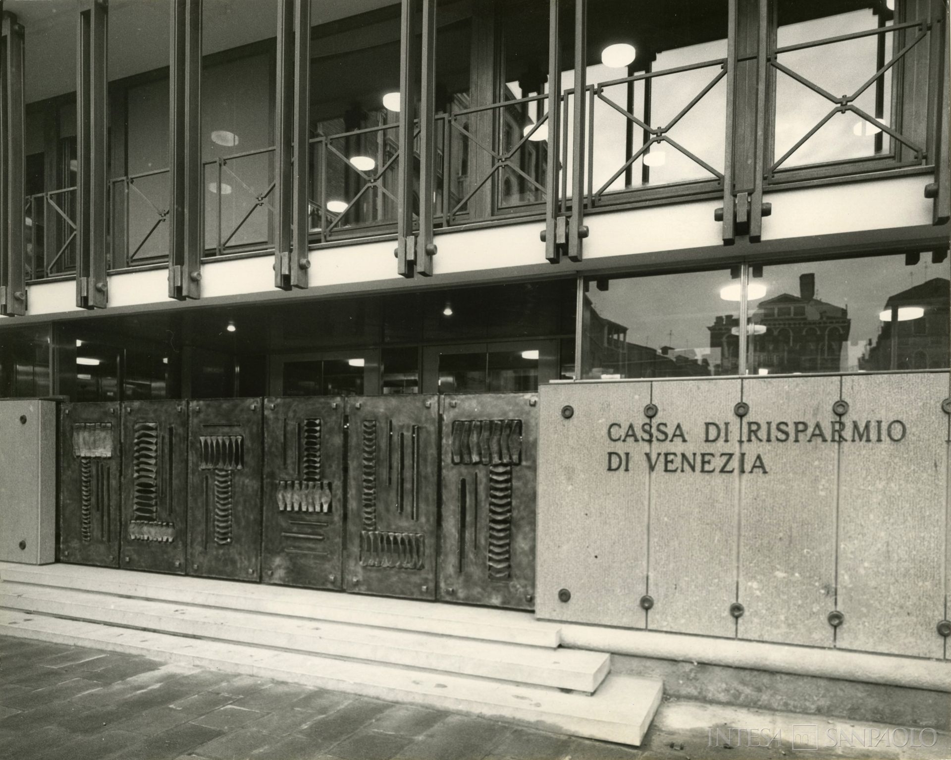 Cassa di Risparmio di Venezia, palazzo Nervi Scattolin, 1972 circa (fotografo sconosciuto)