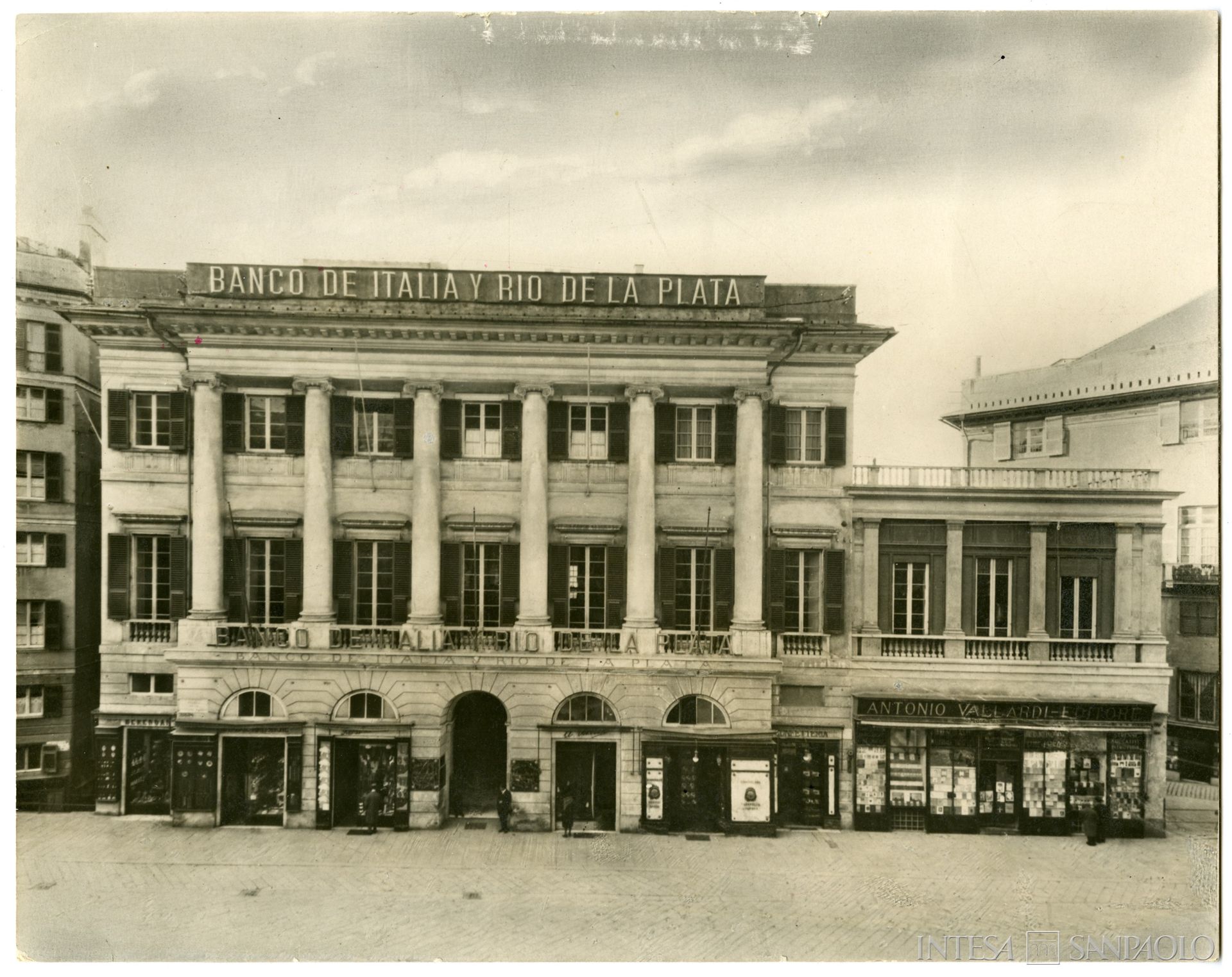 Banco de Italia y Rio de la Plata, Genova, sede di piazza Fontane Morose 1, ante 1935 (fotografo sconosciuto)