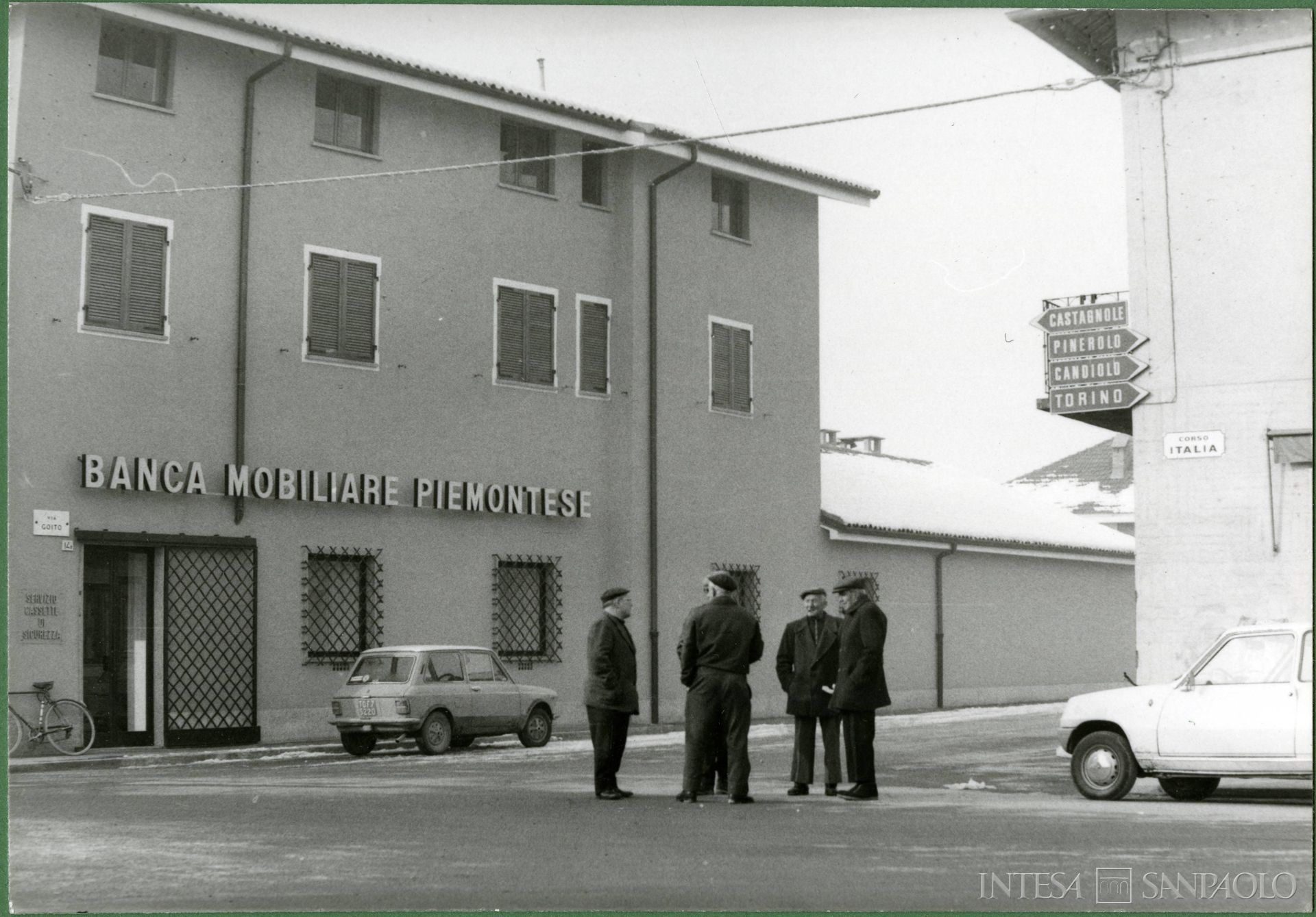 Banca Mobiliare Piemontese, agenzia di Piobesi, anni Settanta (fotografo sconosciuto)