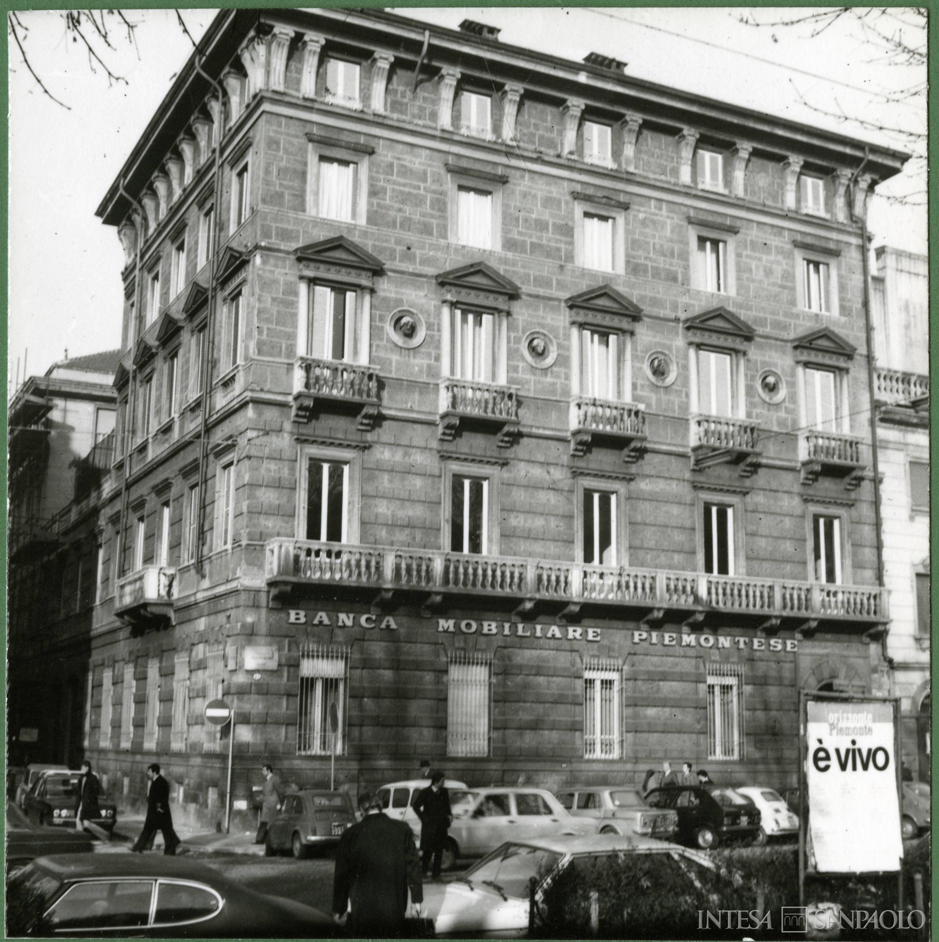 Banca Mobiliare Piemontese, agenzia di Torino, anni Settanta (fotografo sconosciuto)