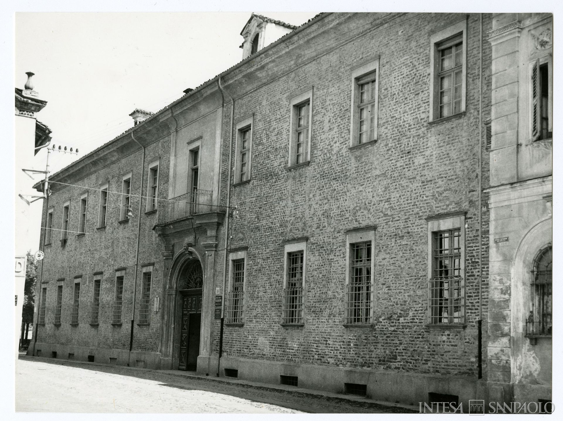 Banca Torinese Balbis e Guglielmone, Vigone, sede di via Torino 8, 1952 - 1967 (fotografia di Foto attualità giornalistica Ghidoni Cappelli)
