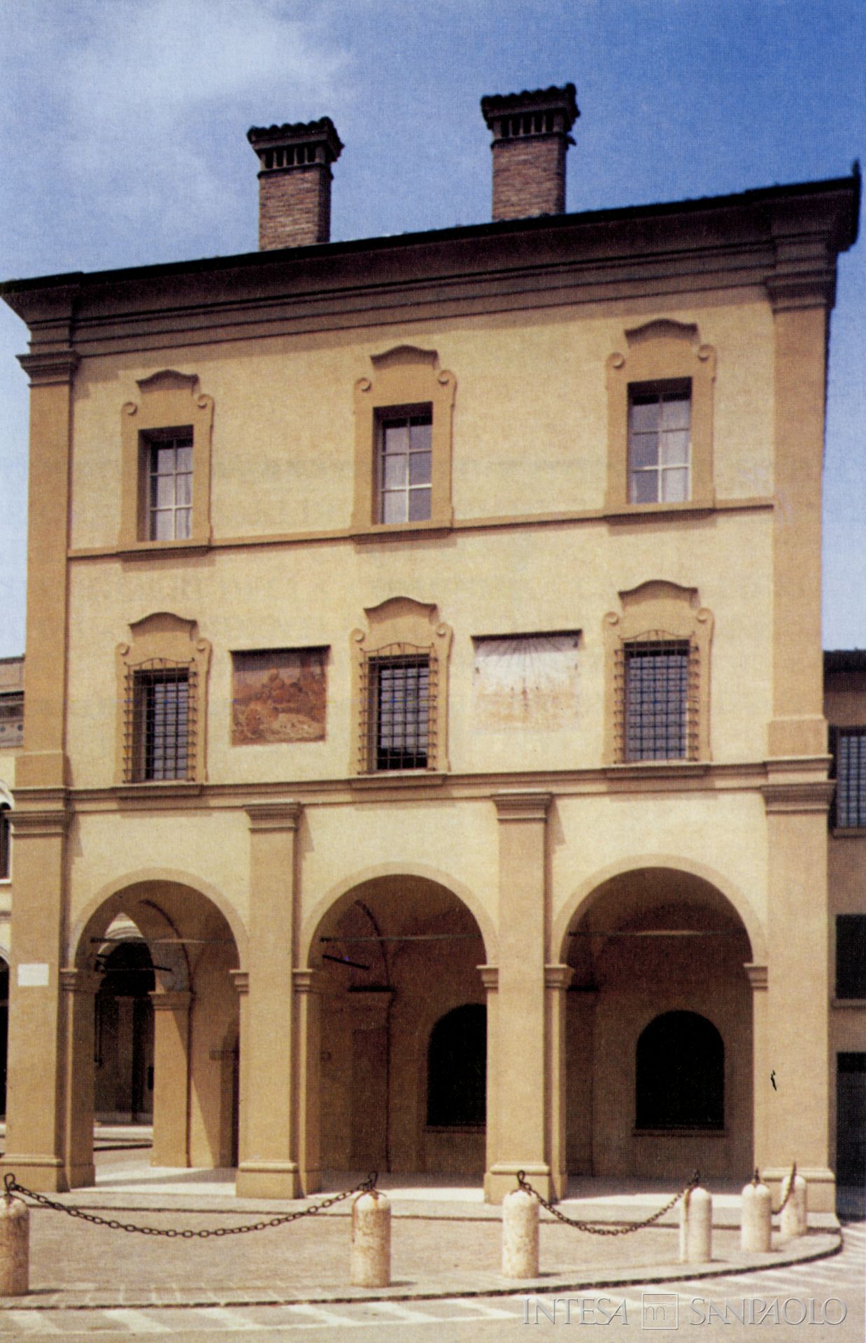 Monte di Credito su Pegno di San Felice sul Panaro, facciata della sede, anni Ottanta (fotografo sconosciuto)