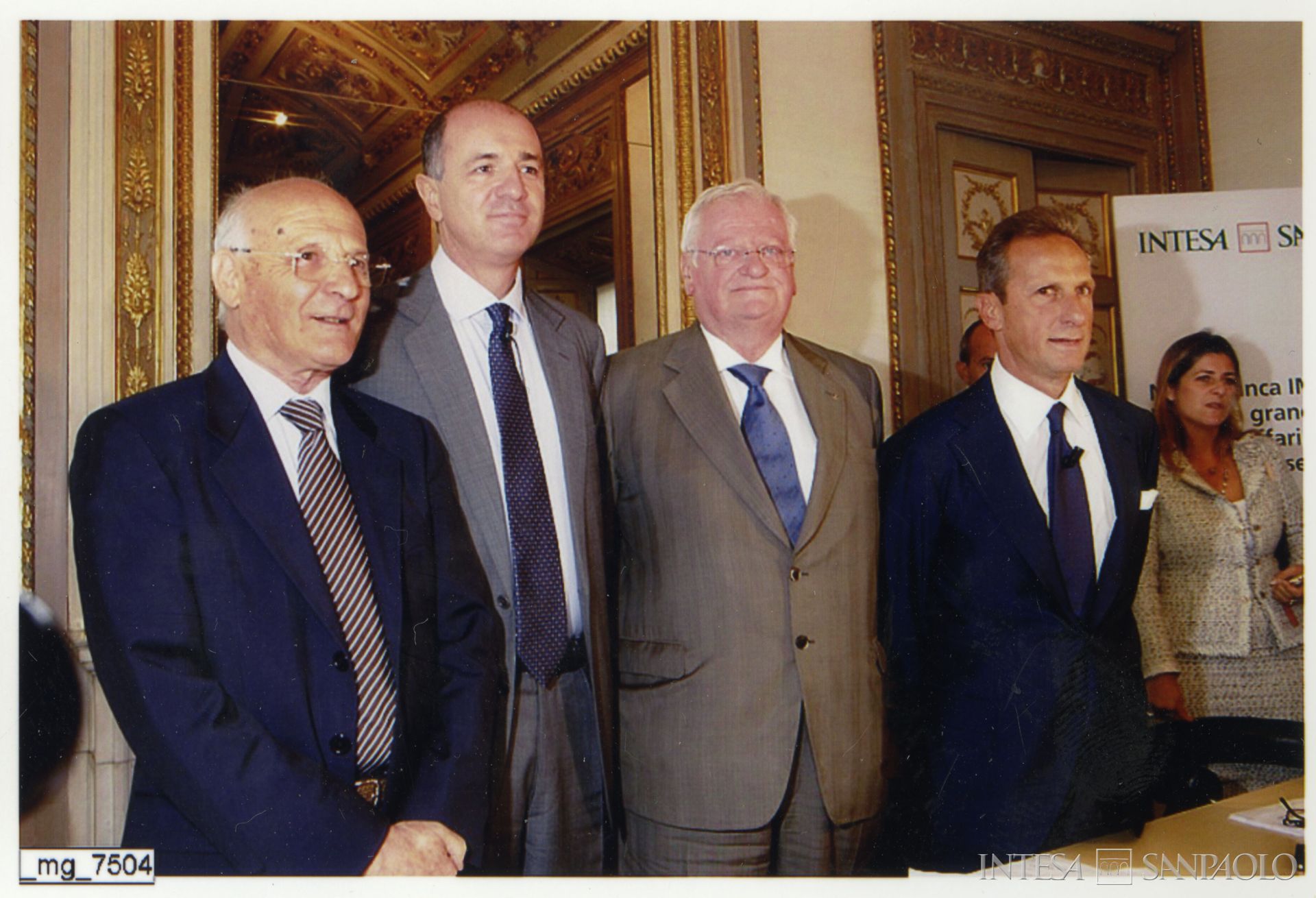 Banca IMI, fotografia dalla conferenza stampa del 27 settembre 2007 che annuncia la fondazione dell'istituto: da sinistra Emilio Ottolenghi, Corrado Passera, Enrico Salza e Gaetano Micciché (ph. sconosciuto)