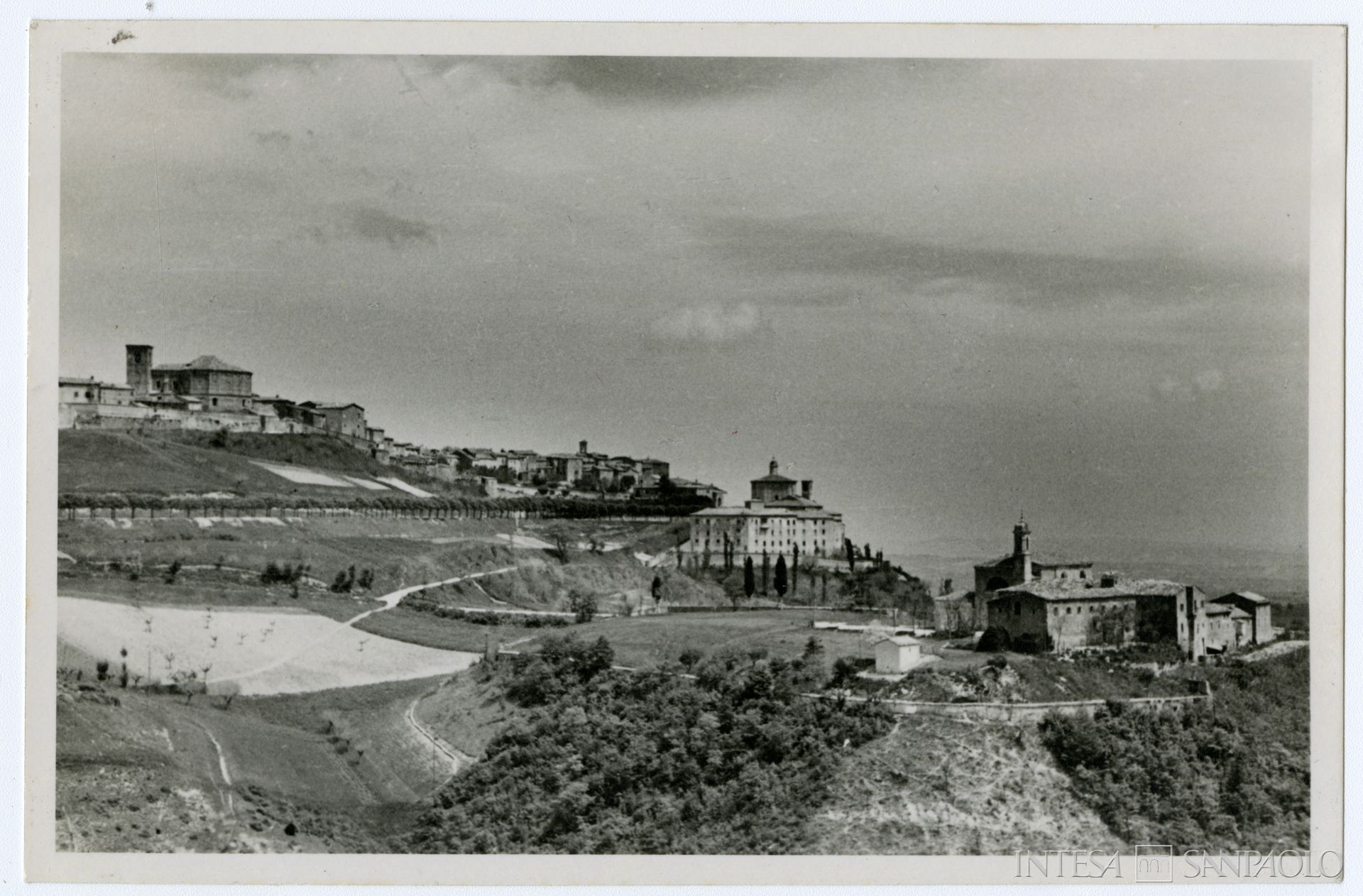 Cassa di Risparmio di Cingoli, veduta del 1937, ph. Antonello Gerbi, album 34, fald. 73