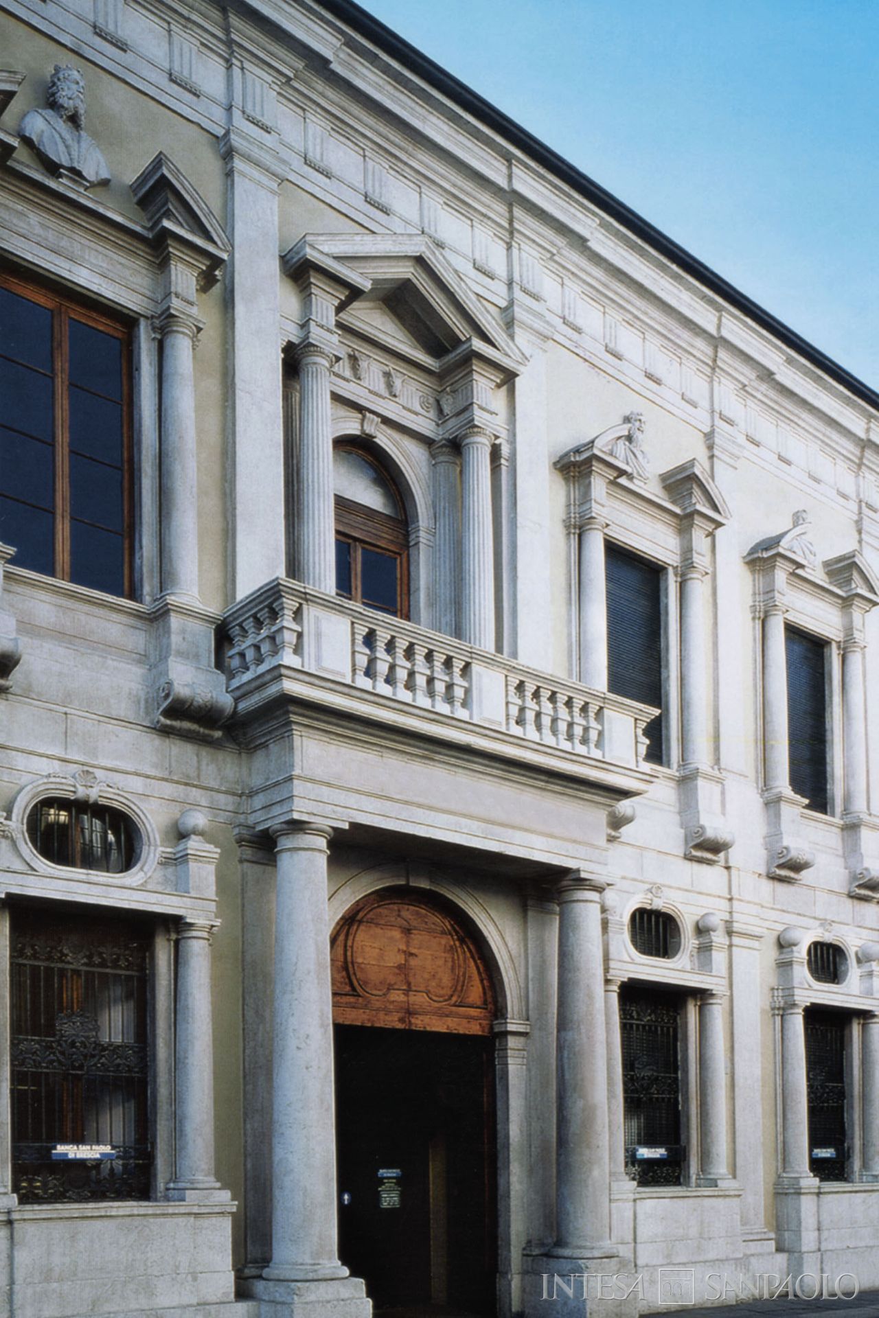 Banco di Brescia San Paolo CAB, Palazzo Martinengo Villagana di Brescia, facciata, 2002