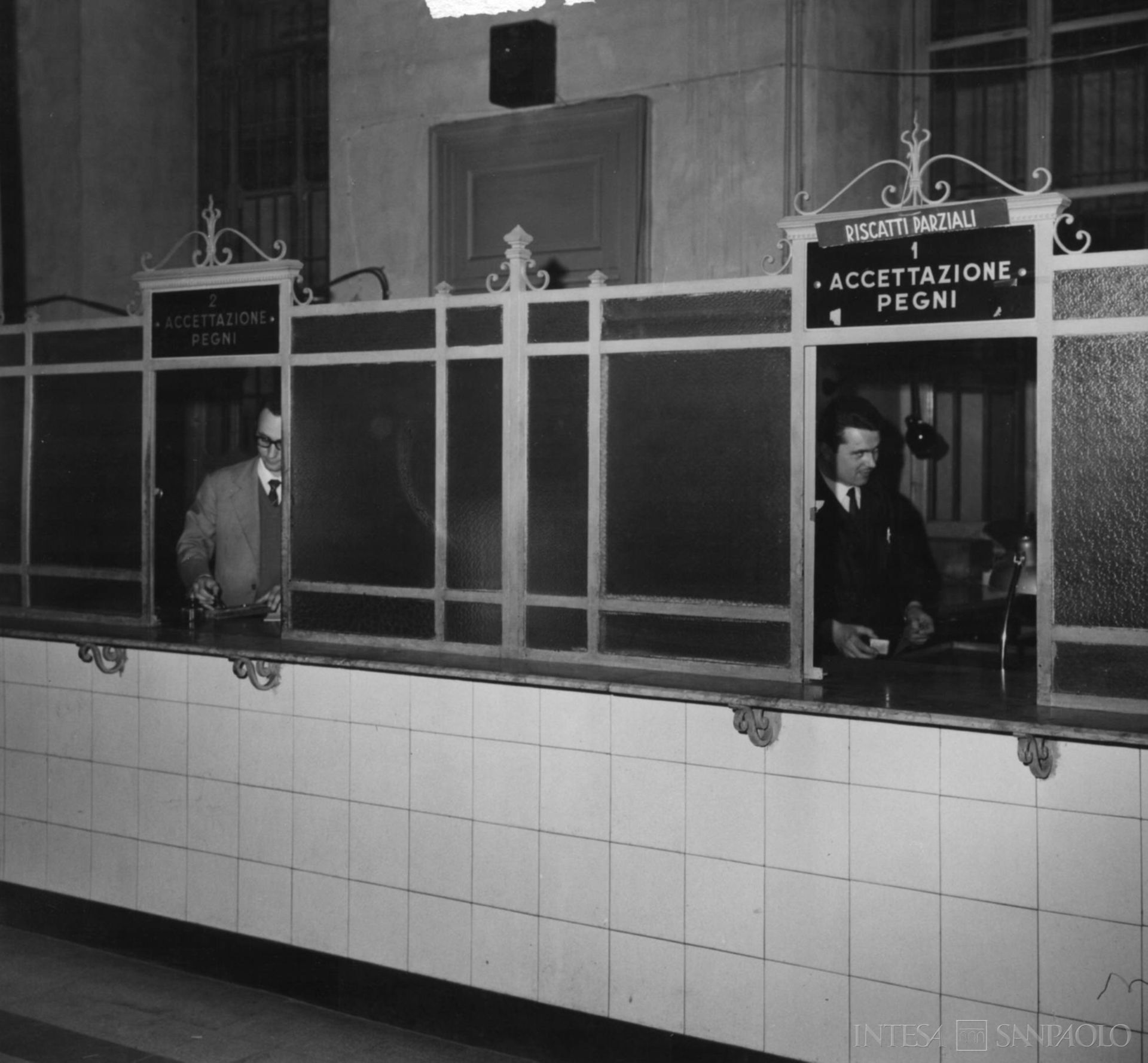 Monte dei Pegni, locale, anni Sessanta (fotografo sconosciuto, Archivio Storico San Paolo)