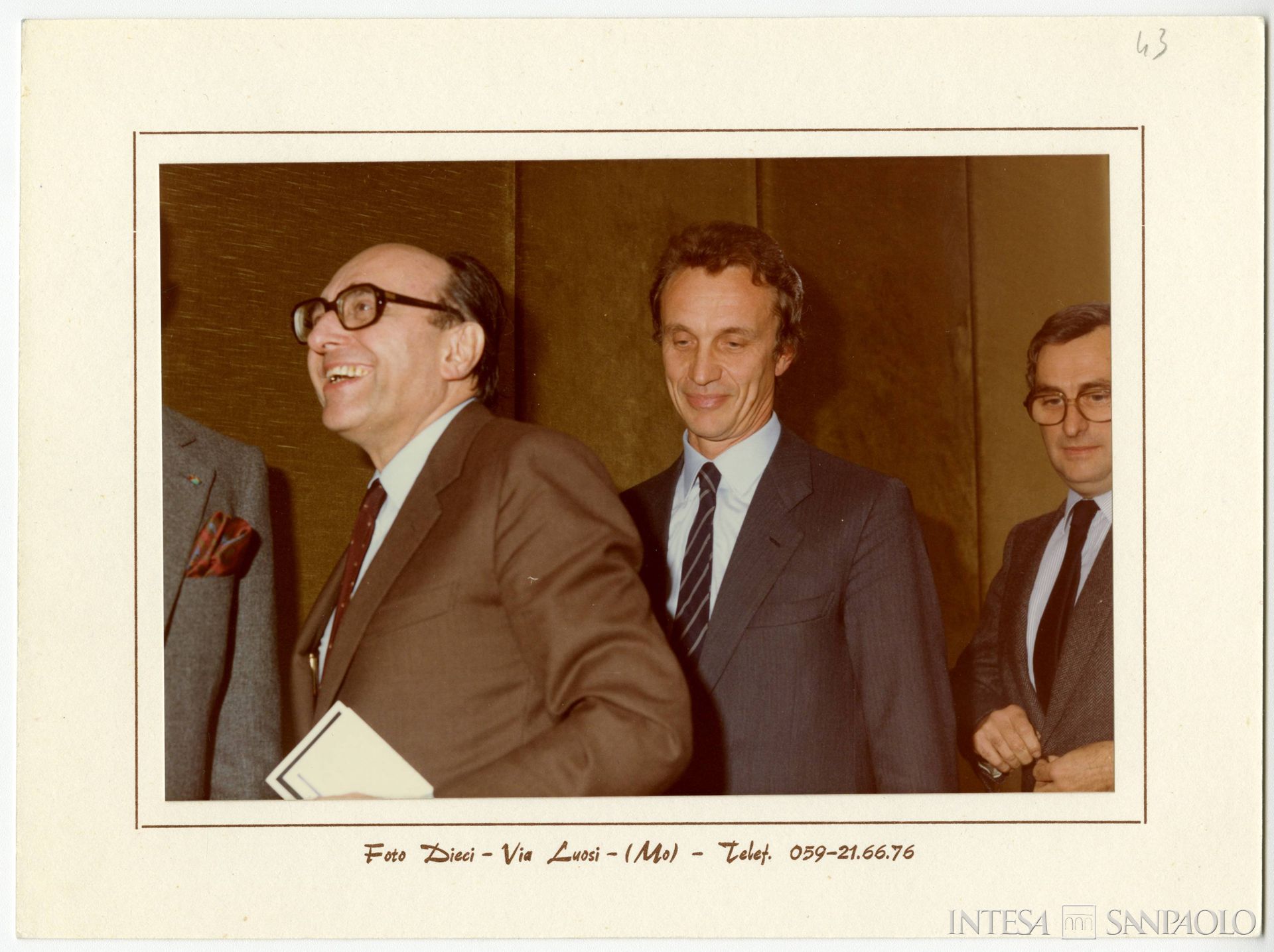Nuovo Banco Ambrosiano, Modena, Nerio Nesi, Giovanni Bazoli e Pierdomenico Gallo all'inaugurazione della filiale, 1983 (fotografo sconosciuto)